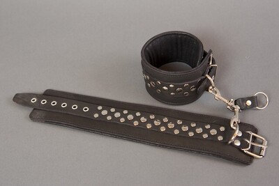 Наручники узкие с карабином Р21 - Секс шоп в Челябинске, интернет магазин интимных товаров | Мулен Руж